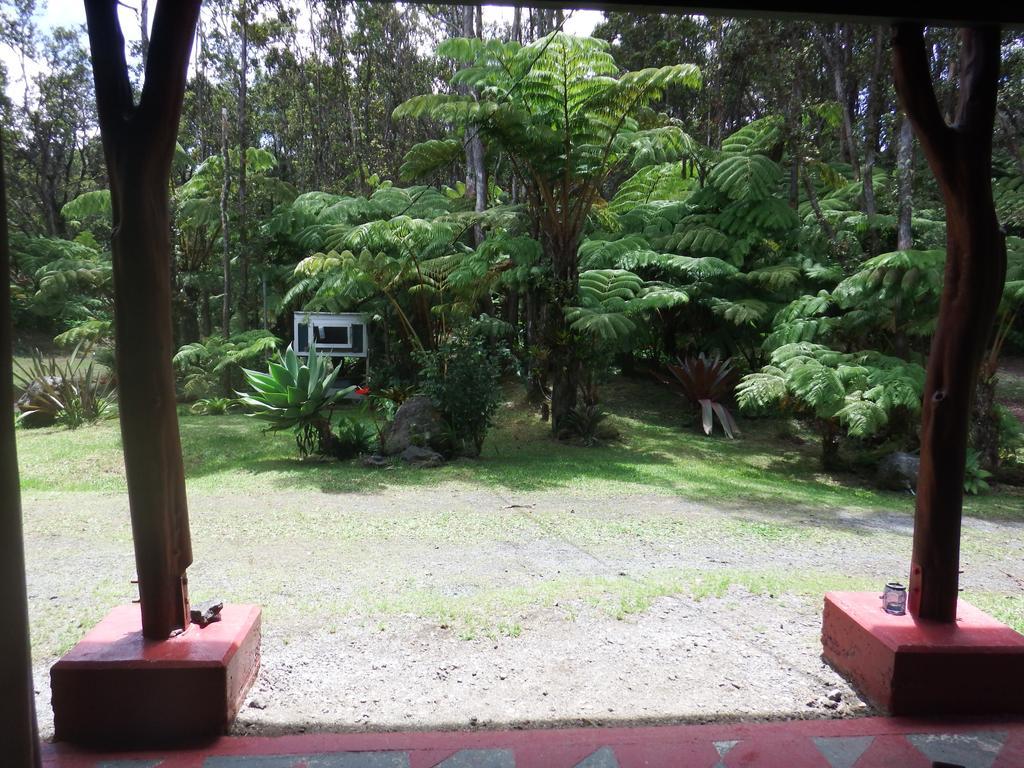 Aloha Crater Lodge Volcano Extérieur photo